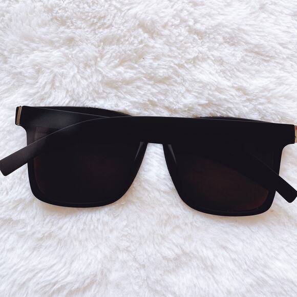 Ora Black Angular Frame Sunglasses - Picture 11 of 11